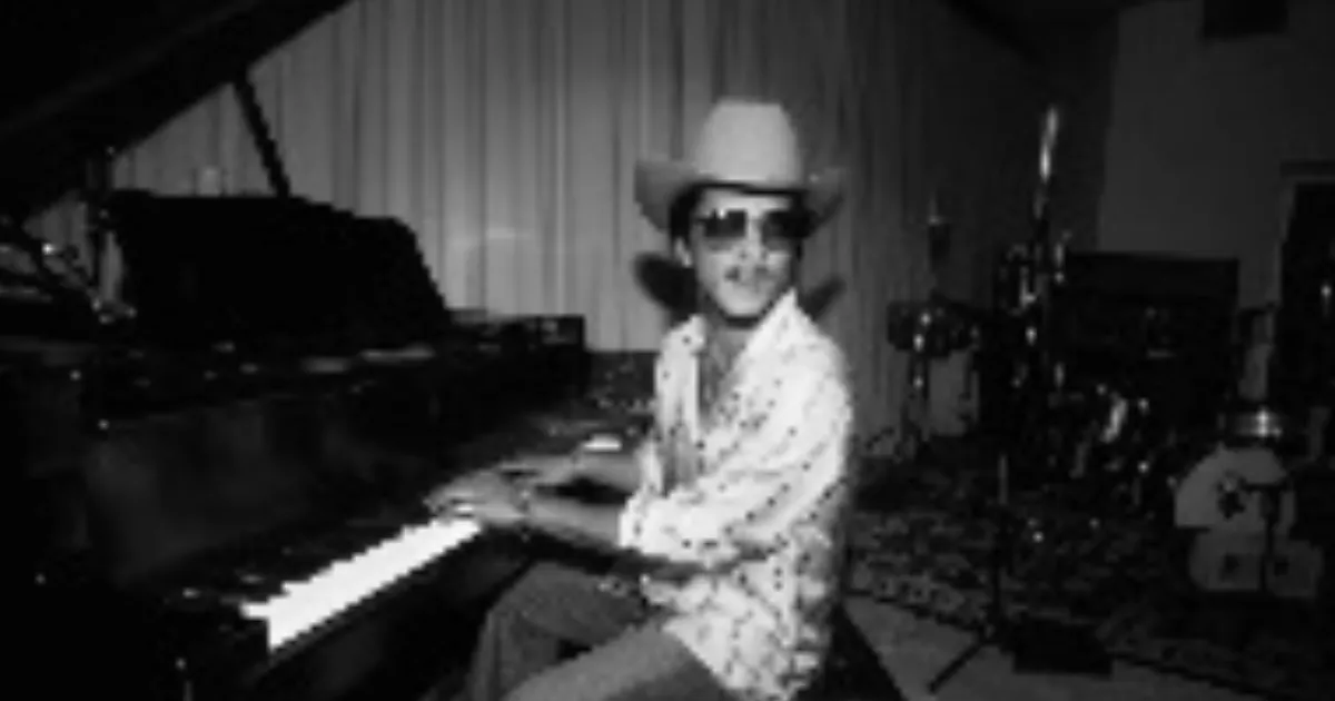 BRUNO MARS REVEALS TRACKLIST FOR UPCOMING ALBUM ‘THE ROMANTIC’